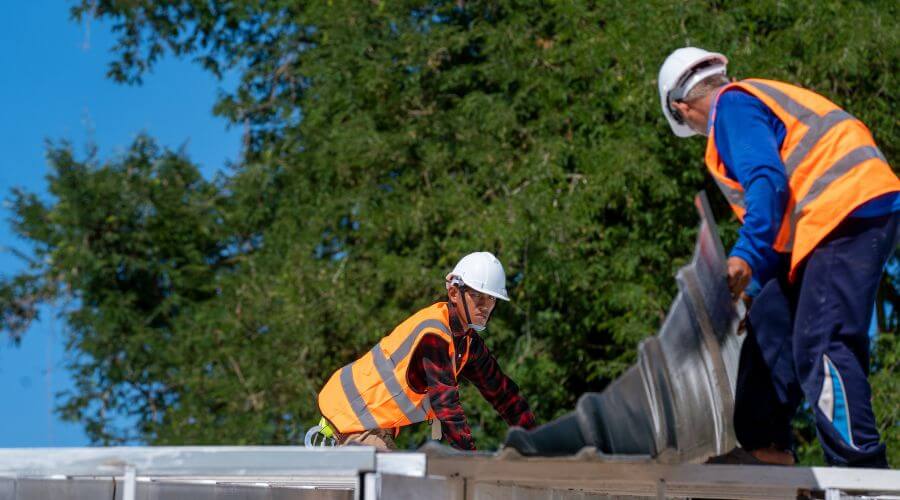 Professional residential roofers in Losantville, IN